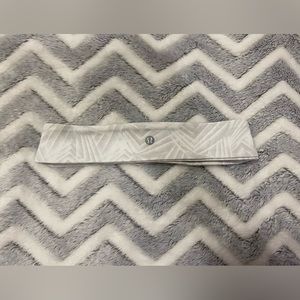 EUC Lululemon headband